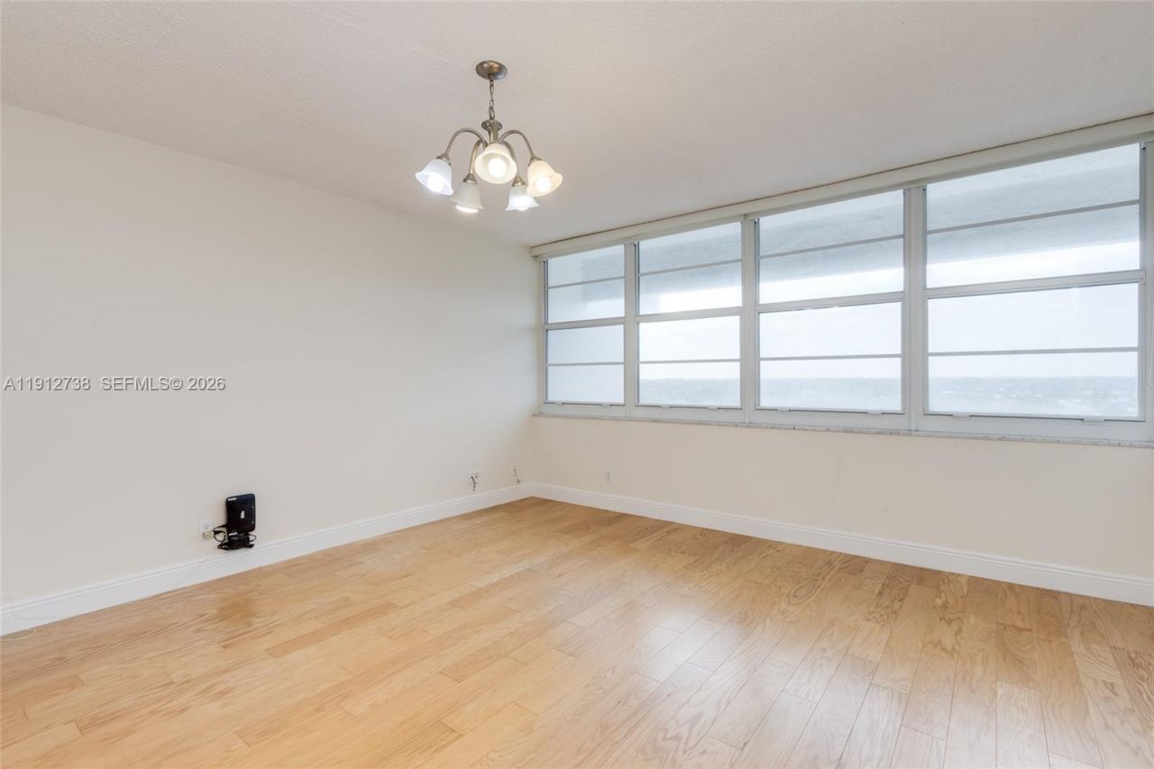 4280 Galt Ocean Dr, Unit 8F, Fort Lauderdale, FL 33308 Photo