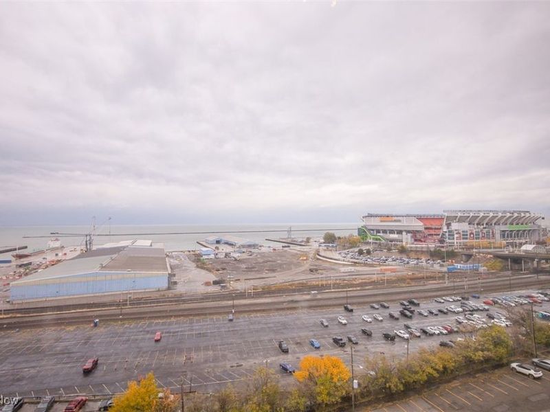 1133 W 9th Street, Unit 703, Cleveland, OH 44113 Photo 14