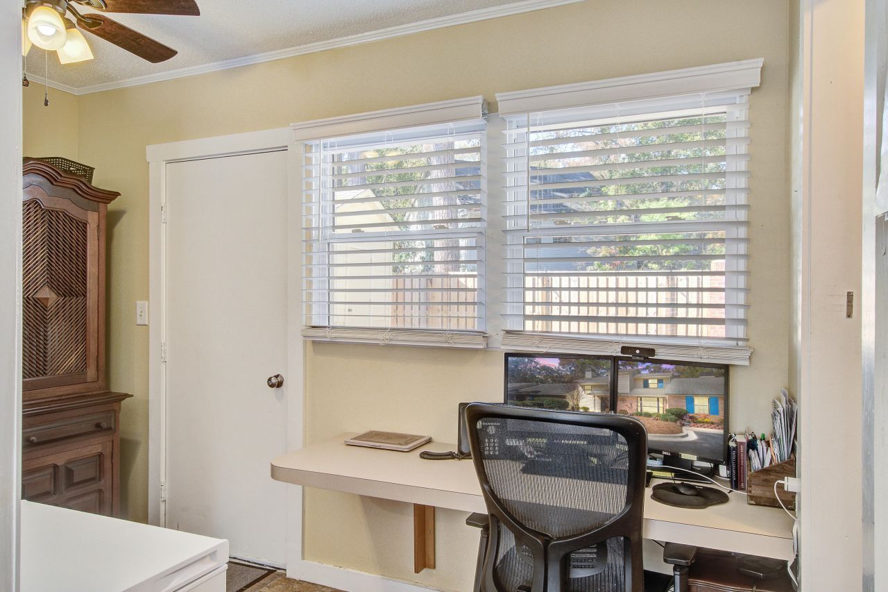 86 Indigo Lane Photo 13