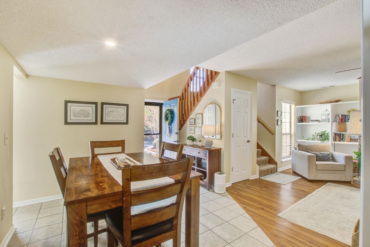 86 Indigo Lane Photo 6