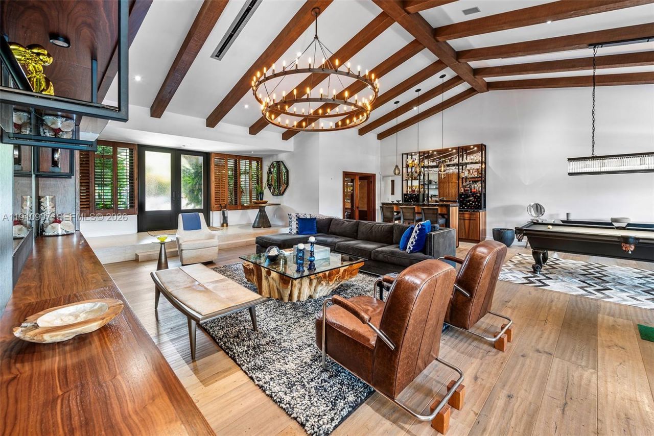 3444 NE 167th St, North Miami Beach, FL 33160 Photo