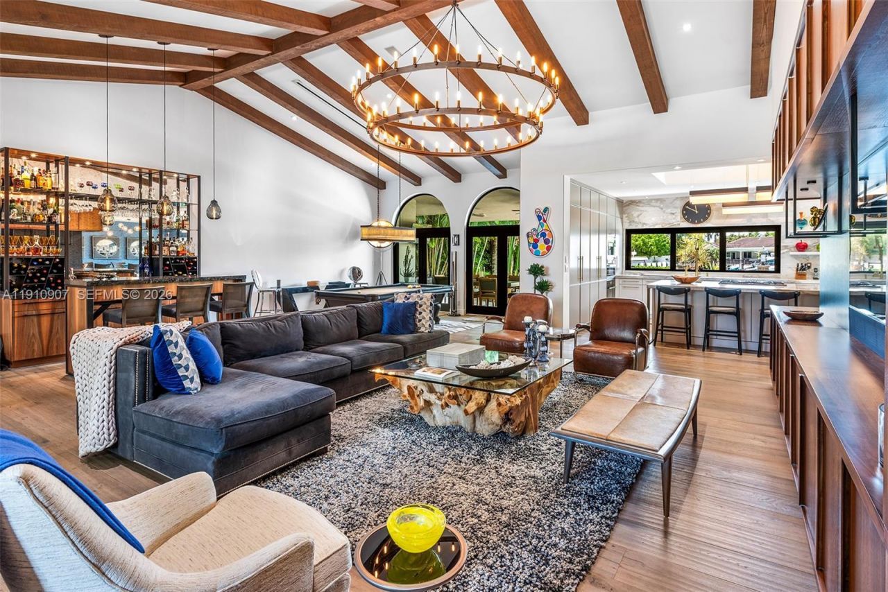 3444 NE 167th St, North Miami Beach, FL 33160 Photo