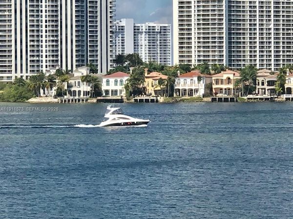 17720 N Bay Rd, Unit 803, Sunny Isles Beach, FL 33160