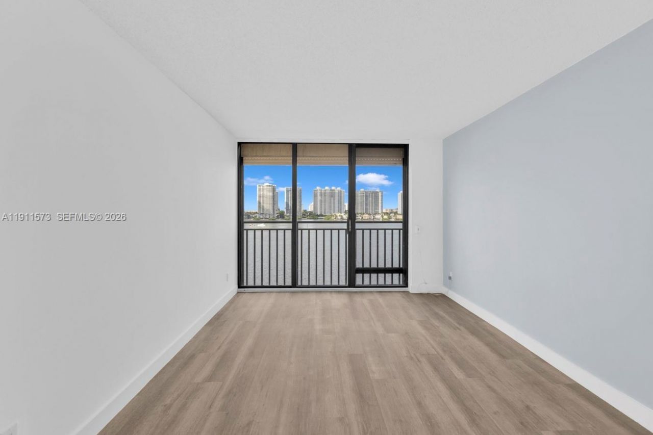 17720 N Bay Rd, Unit 803, Sunny Isles Beach, FL 33160 Photo