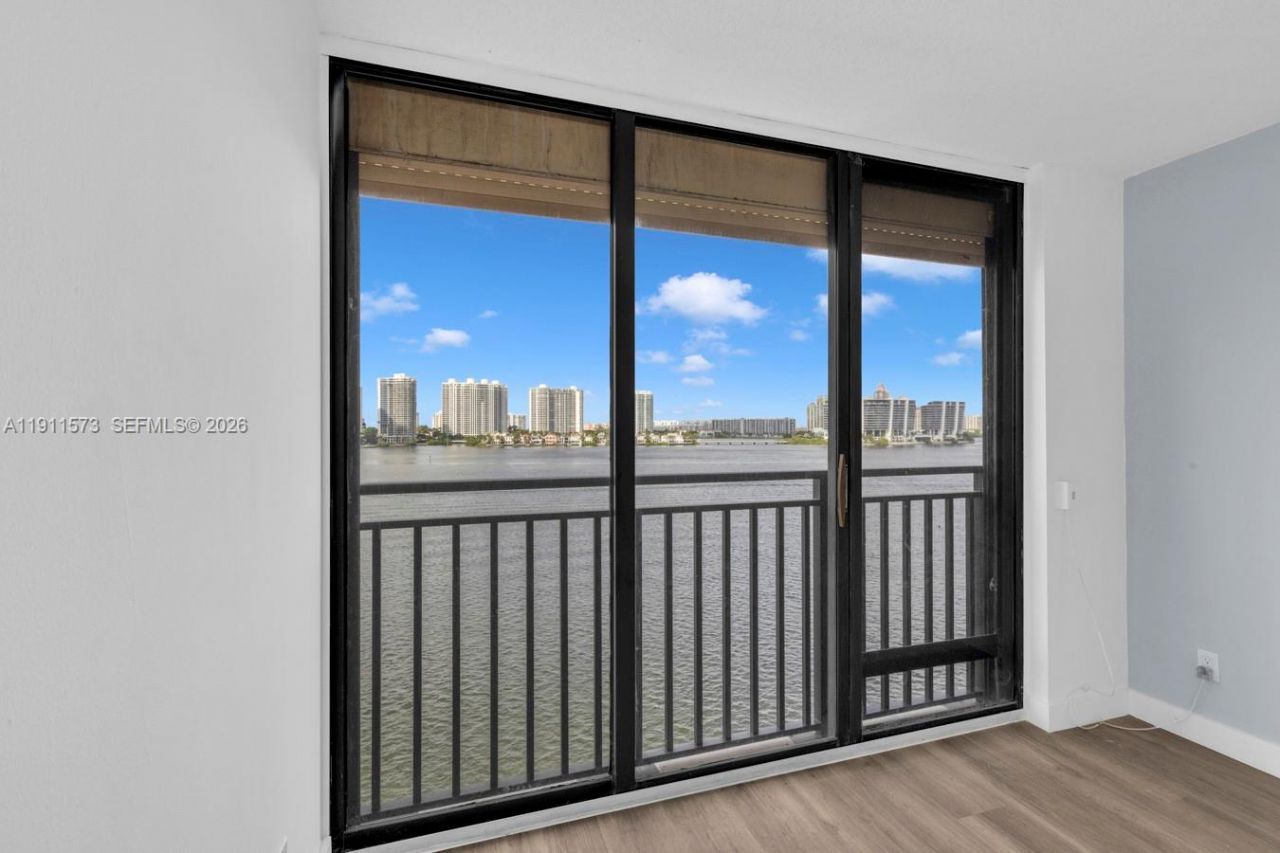 17720 N Bay Rd, Unit 803, Sunny Isles Beach, FL 33160 Photo