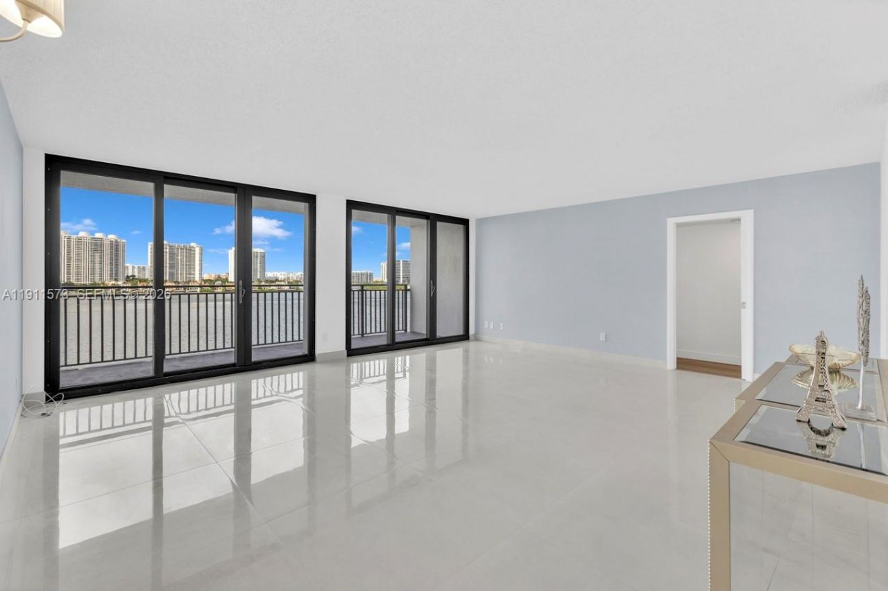 17720 N Bay Rd, Unit 803, Sunny Isles Beach, FL 33160 Photo