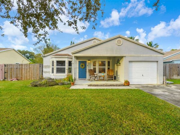 12911 SW 17th Pl, Davie, FL 33325