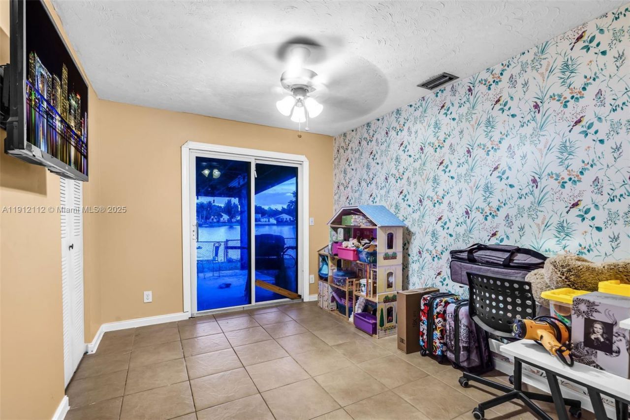 12911 SW 17th Pl, Davie, FL 33325 Photo