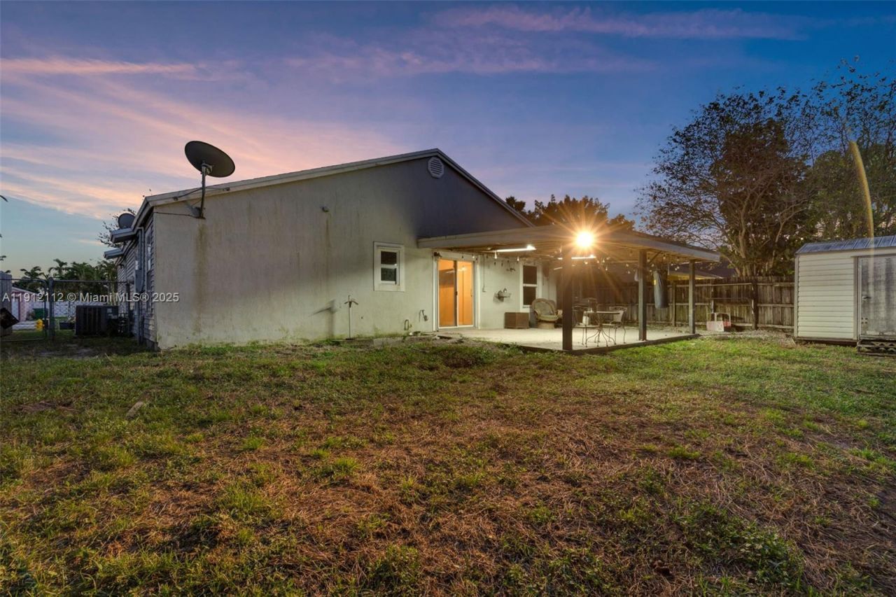 12911 SW 17th Pl, Davie, FL 33325 Photo