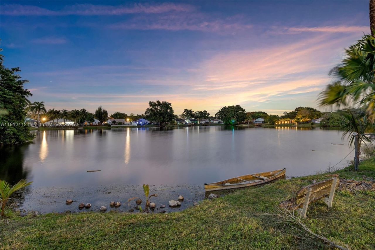12911 SW 17th Pl, Davie, FL 33325 Photo
