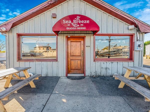 470 Fire Island Avenue, Babylon, NY 11702