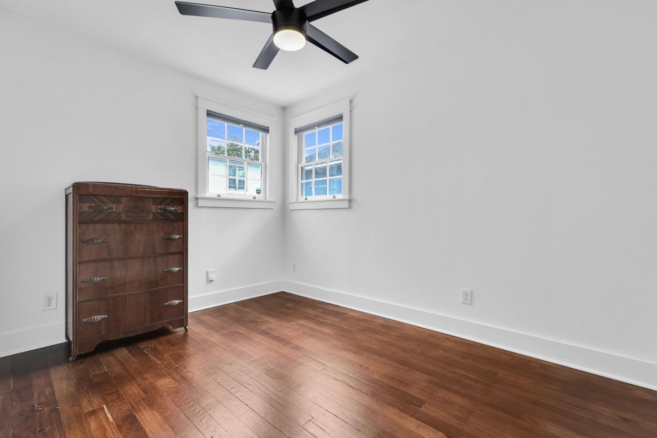 5 Carondolet Street Photo 20