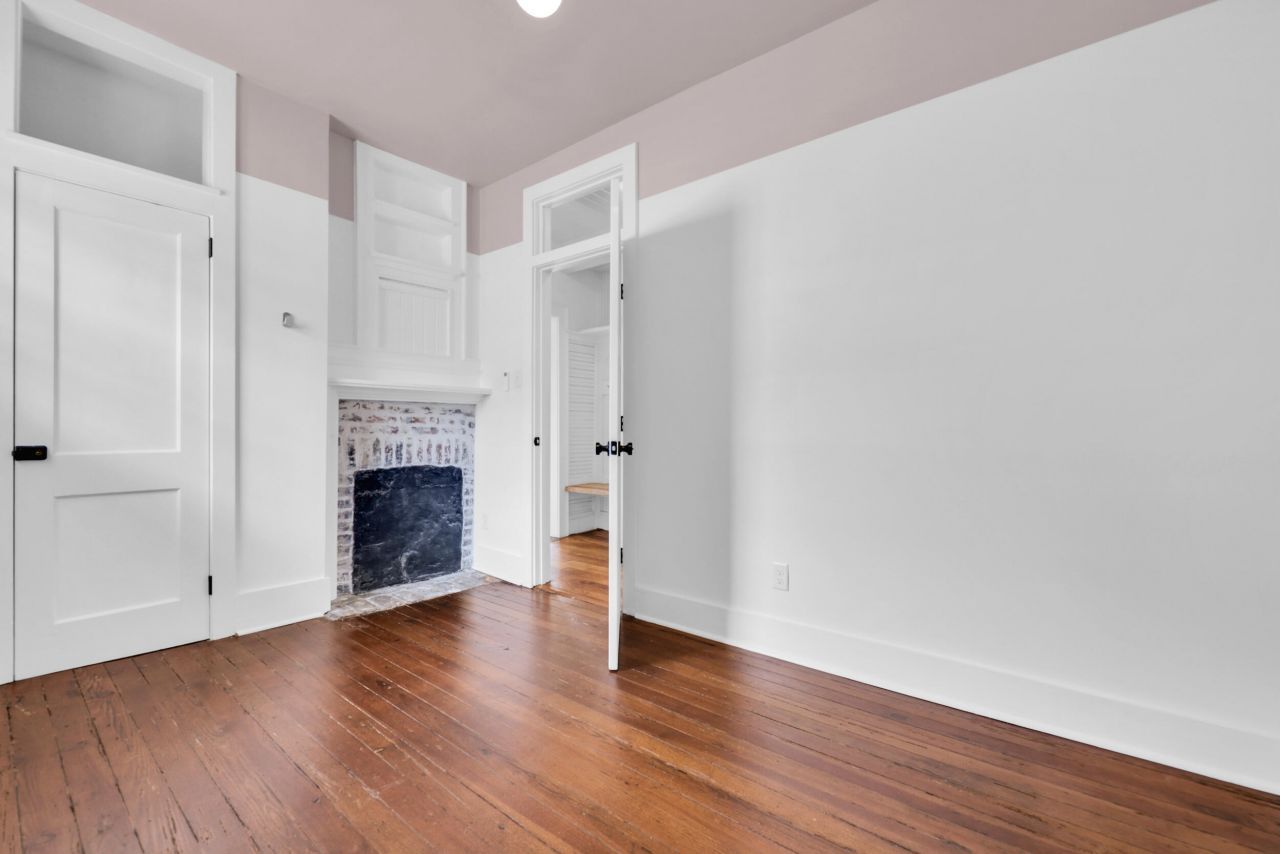 5 Carondolet Street Photo 24