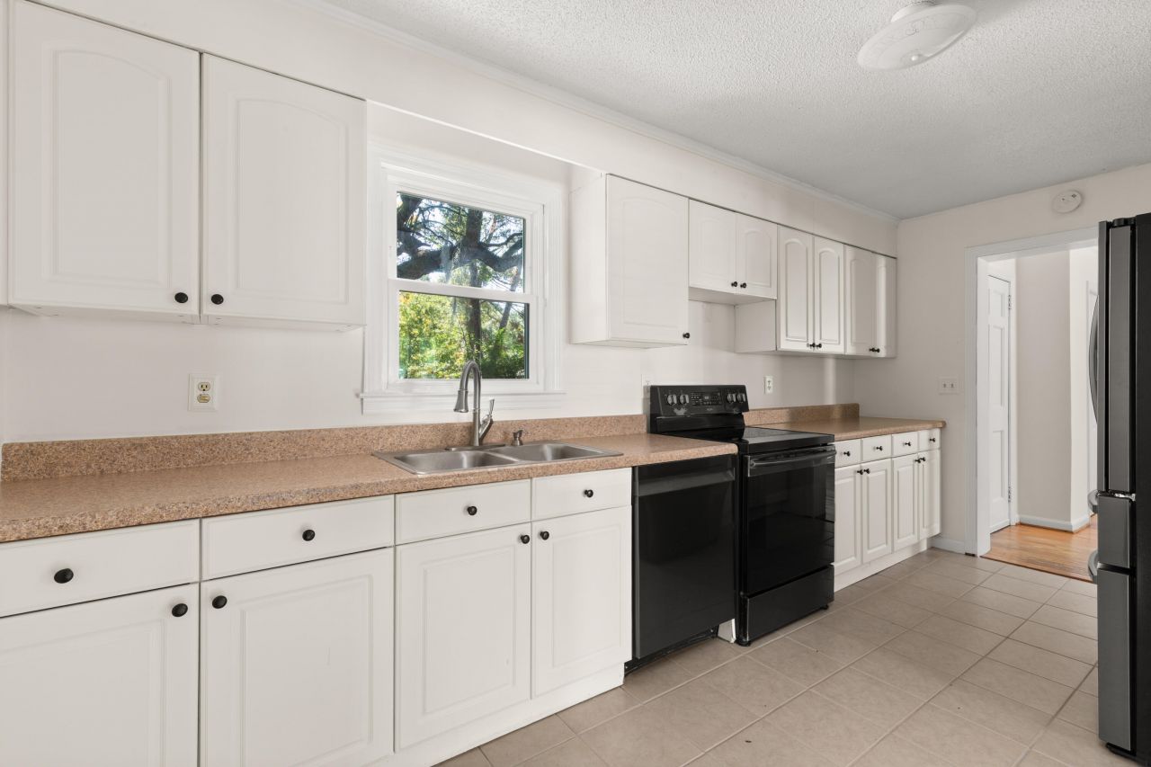 1787 Dogwood Road Photo 6