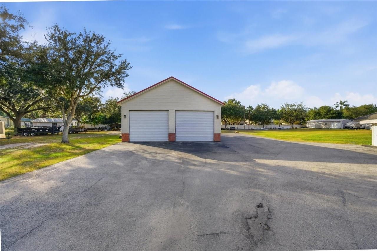 505 Lakeside Drive, Seffner, FL 33584 Photo