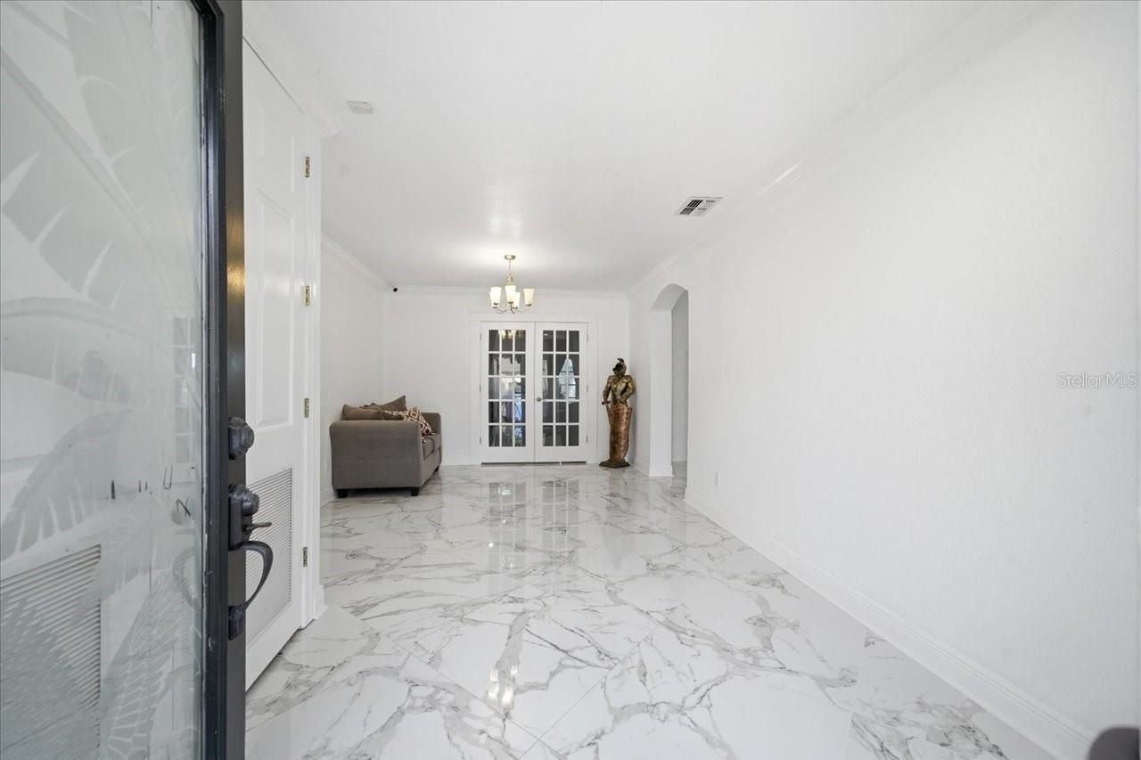 505 Lakeside Drive, Seffner, FL 33584 Photo