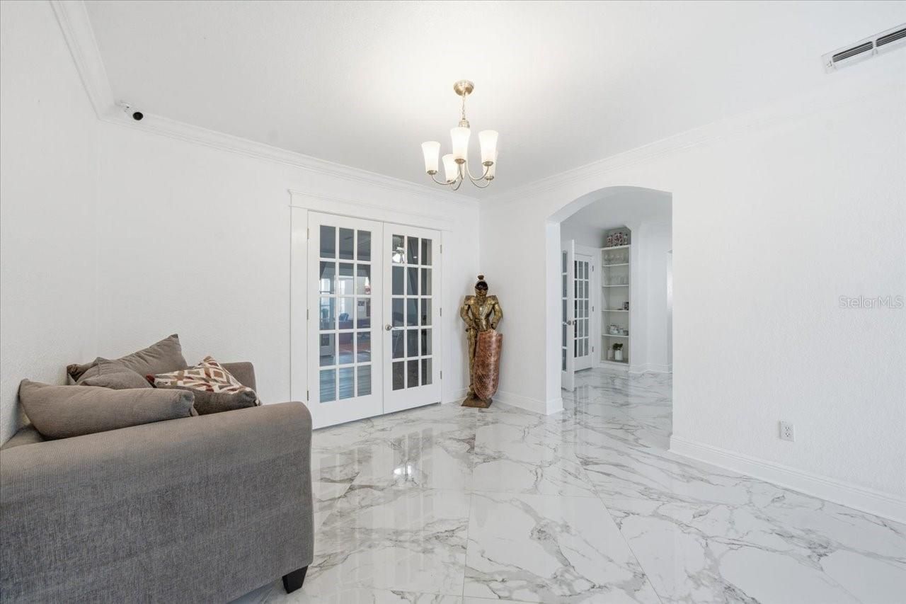 505 Lakeside Drive, Seffner, FL 33584 Photo