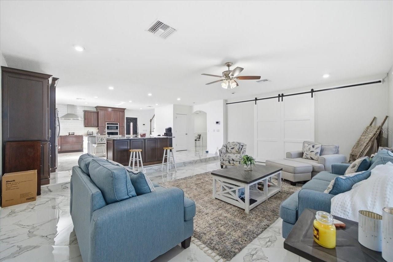 505 Lakeside Drive, Seffner, FL 33584 Photo