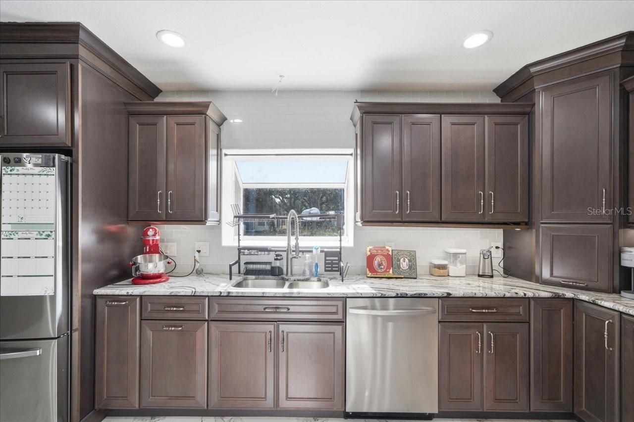 505 Lakeside Drive, Seffner, FL 33584 Photo