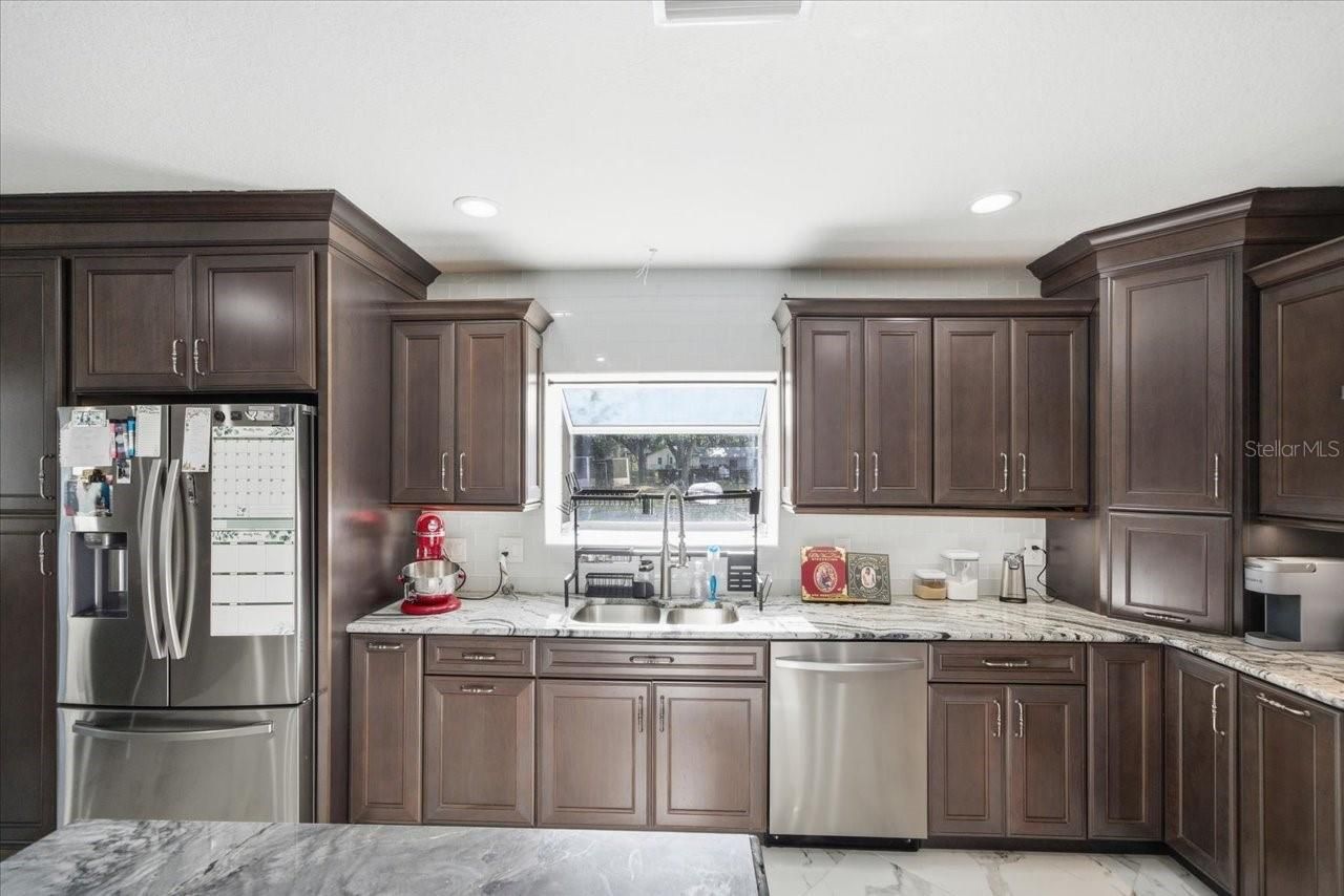 505 Lakeside Drive, Seffner, FL 33584 Photo