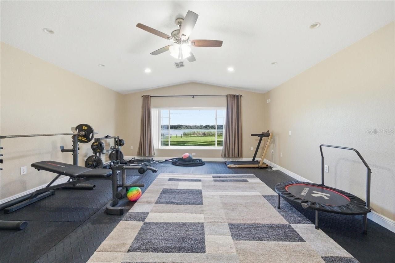 505 Lakeside Drive, Seffner, FL 33584 Photo