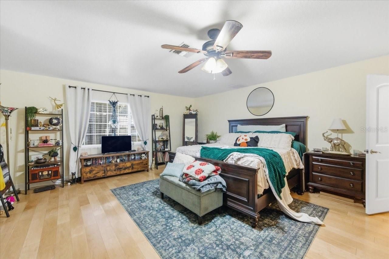 505 Lakeside Drive, Seffner, FL 33584 Photo