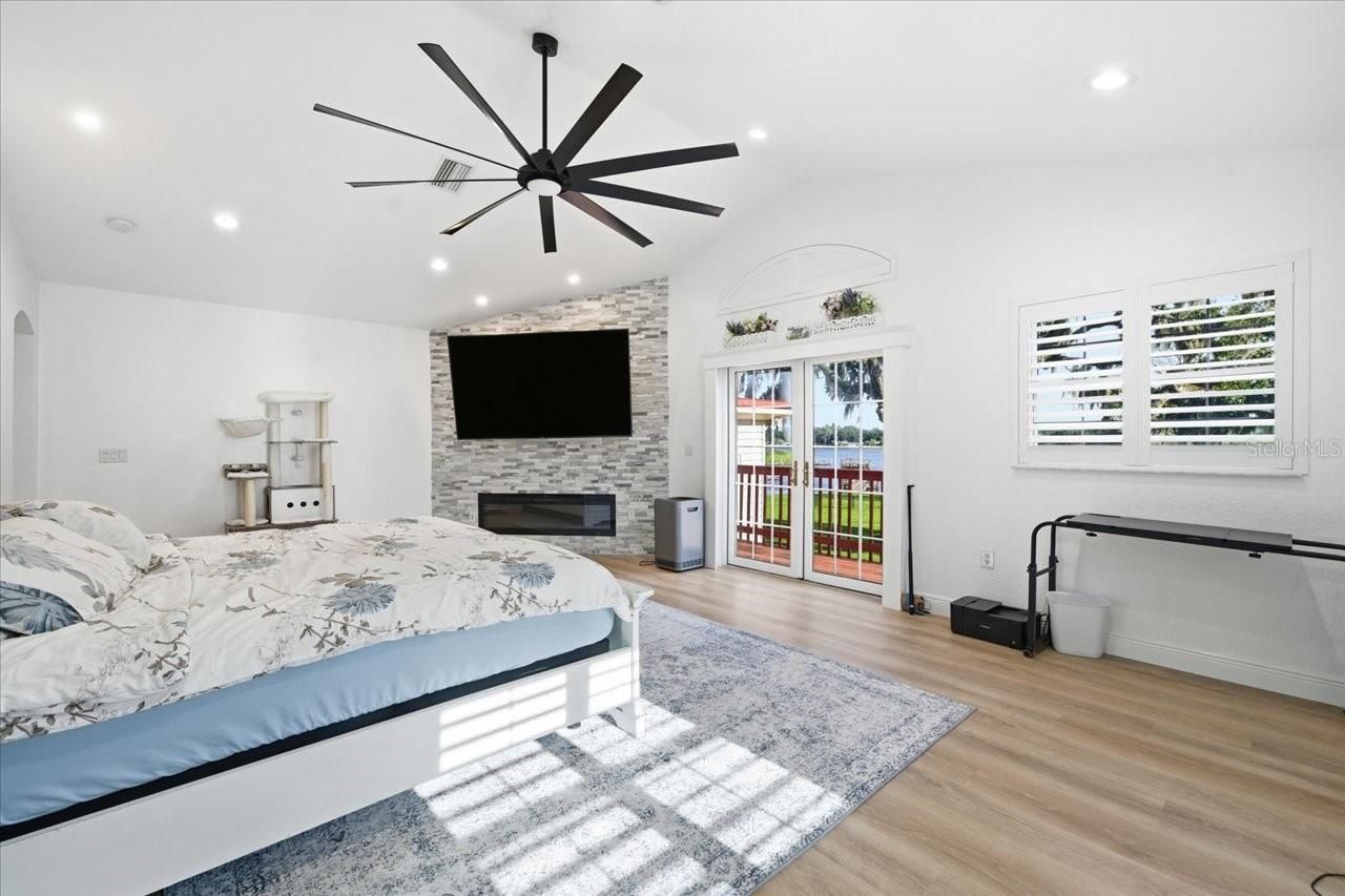 505 Lakeside Drive, Seffner, FL 33584 Photo