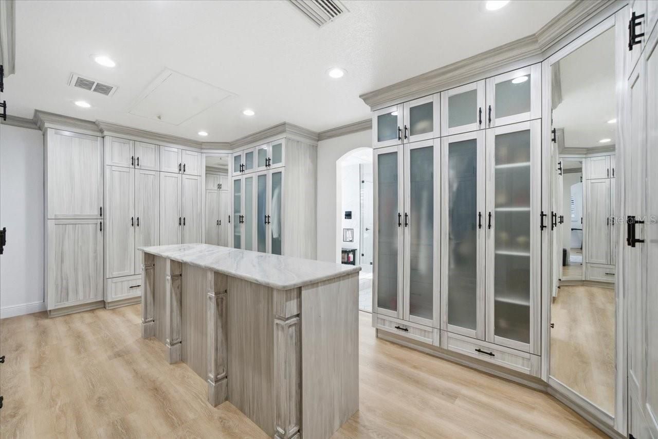 505 Lakeside Drive, Seffner, FL 33584 Photo