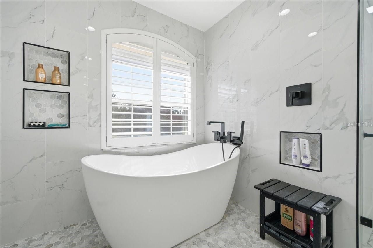 505 Lakeside Drive, Seffner, FL 33584 Photo