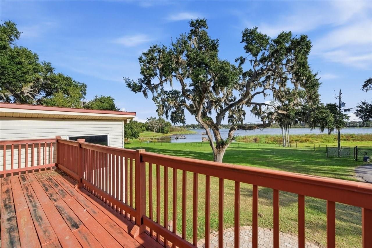 505 Lakeside Drive, Seffner, FL 33584 Photo