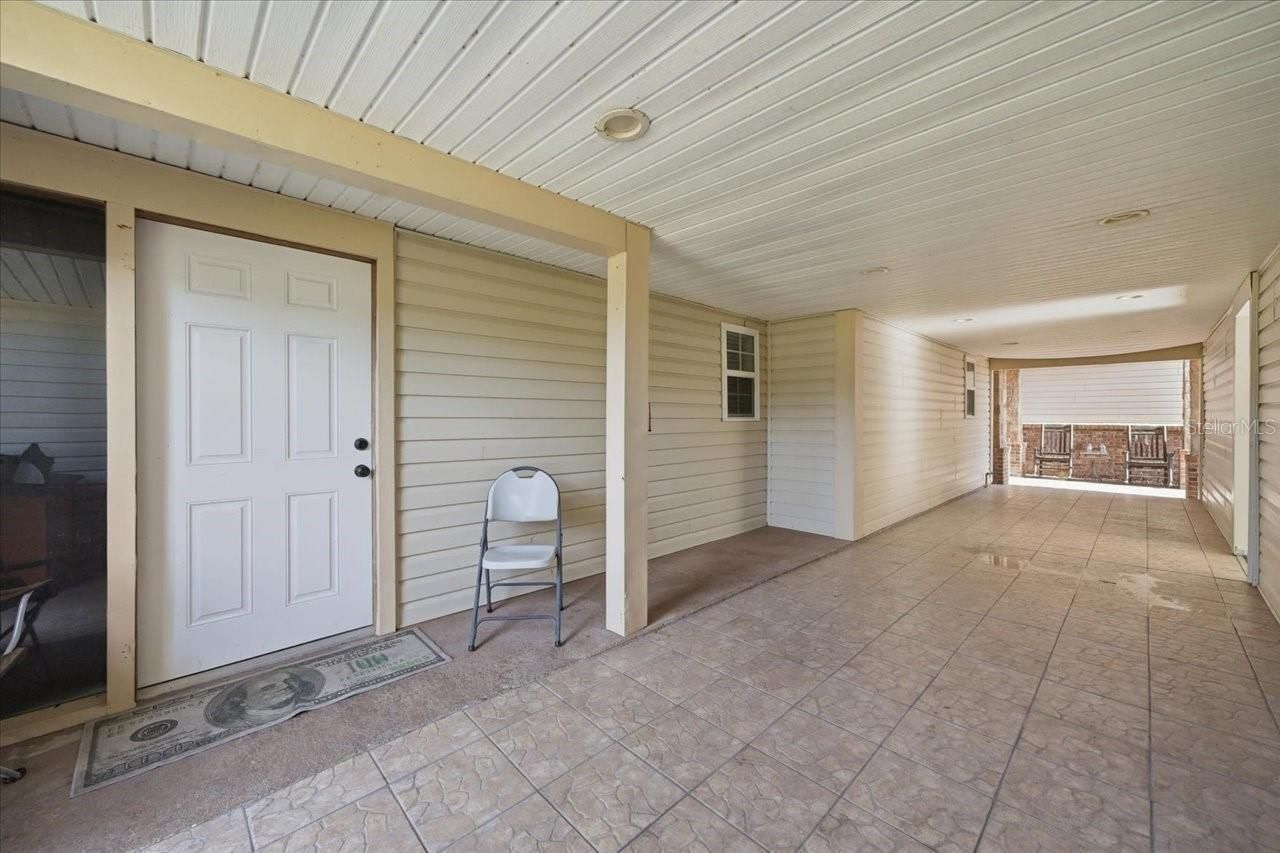 505 Lakeside Drive, Seffner, FL 33584 Photo