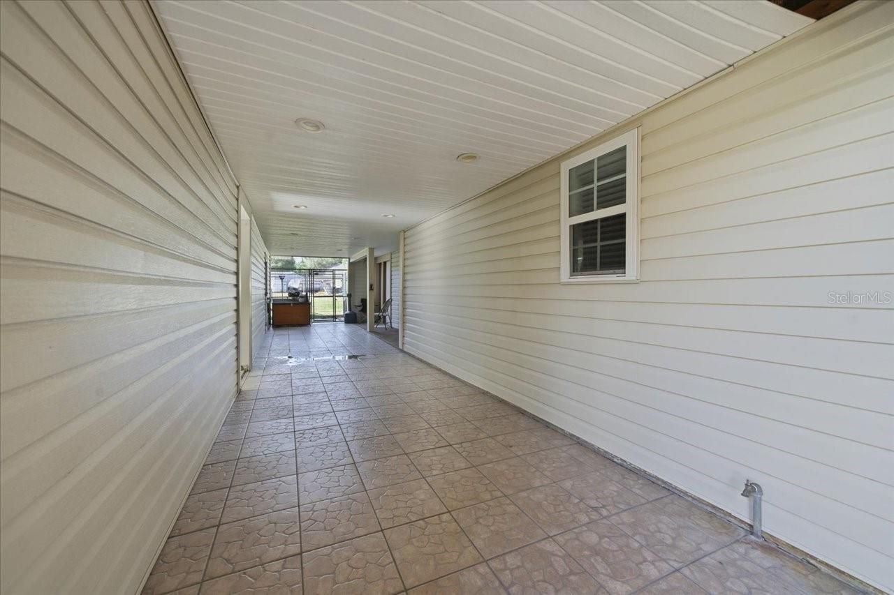 505 Lakeside Drive, Seffner, FL 33584 Photo