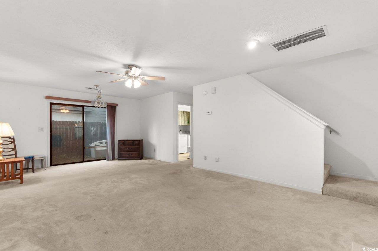 1701-k Edge Dr. Photo 14