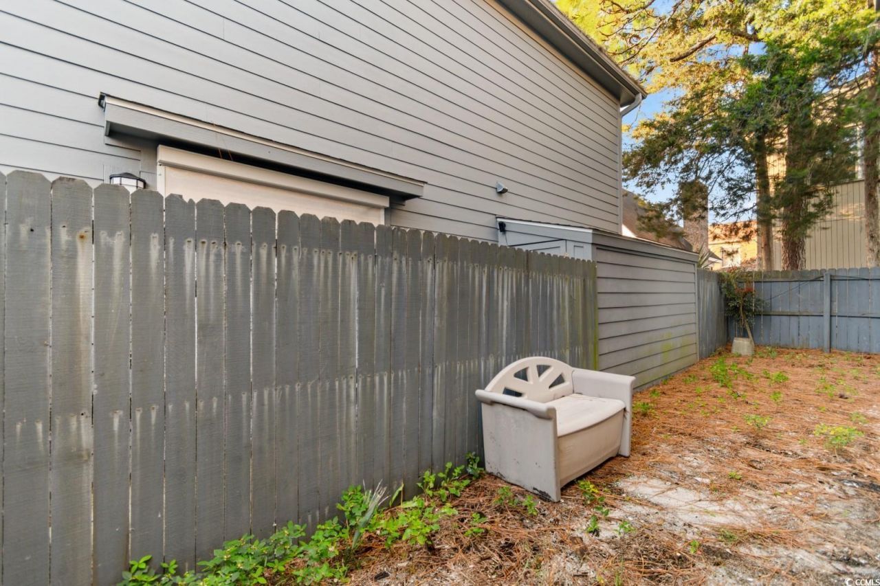 1701-k Edge Dr. Photo 32