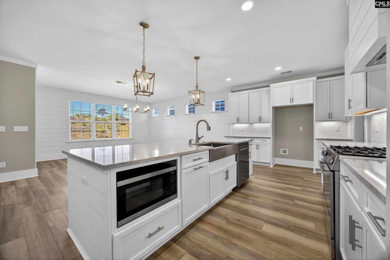 2011 Shallow Bluff Court Photo 4