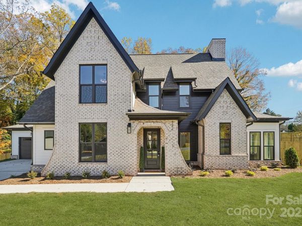 132 Sardis Lane , Charlotte, NC 28270