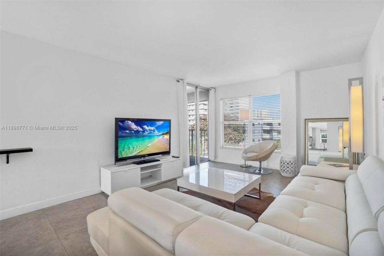 1615 West Ave, Unit 504, Miami Beach, FL 33139 Photo