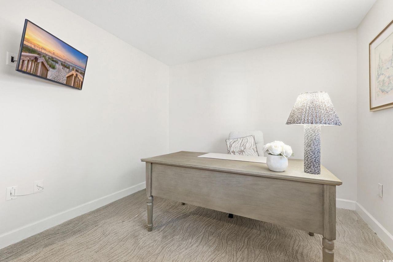 8 Martinique Dr. Photo 21