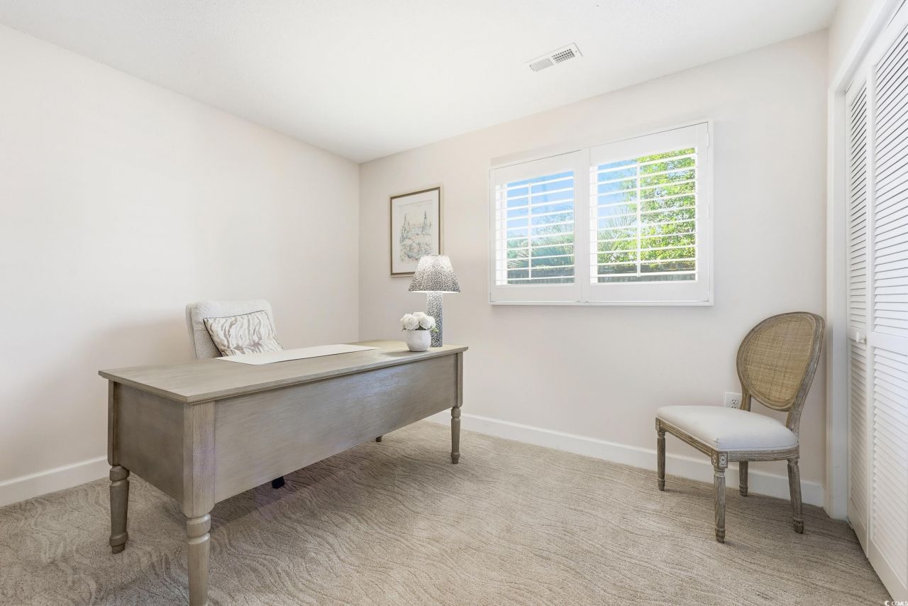 8 Martinique Dr. Photo 22