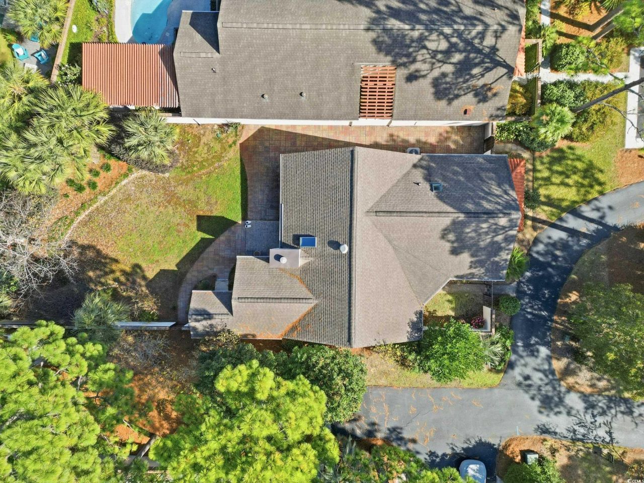 8 Martinique Dr. Photo 33