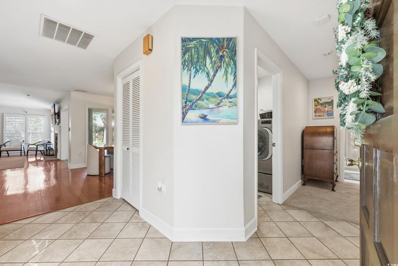 8 Martinique Dr. Photo 4