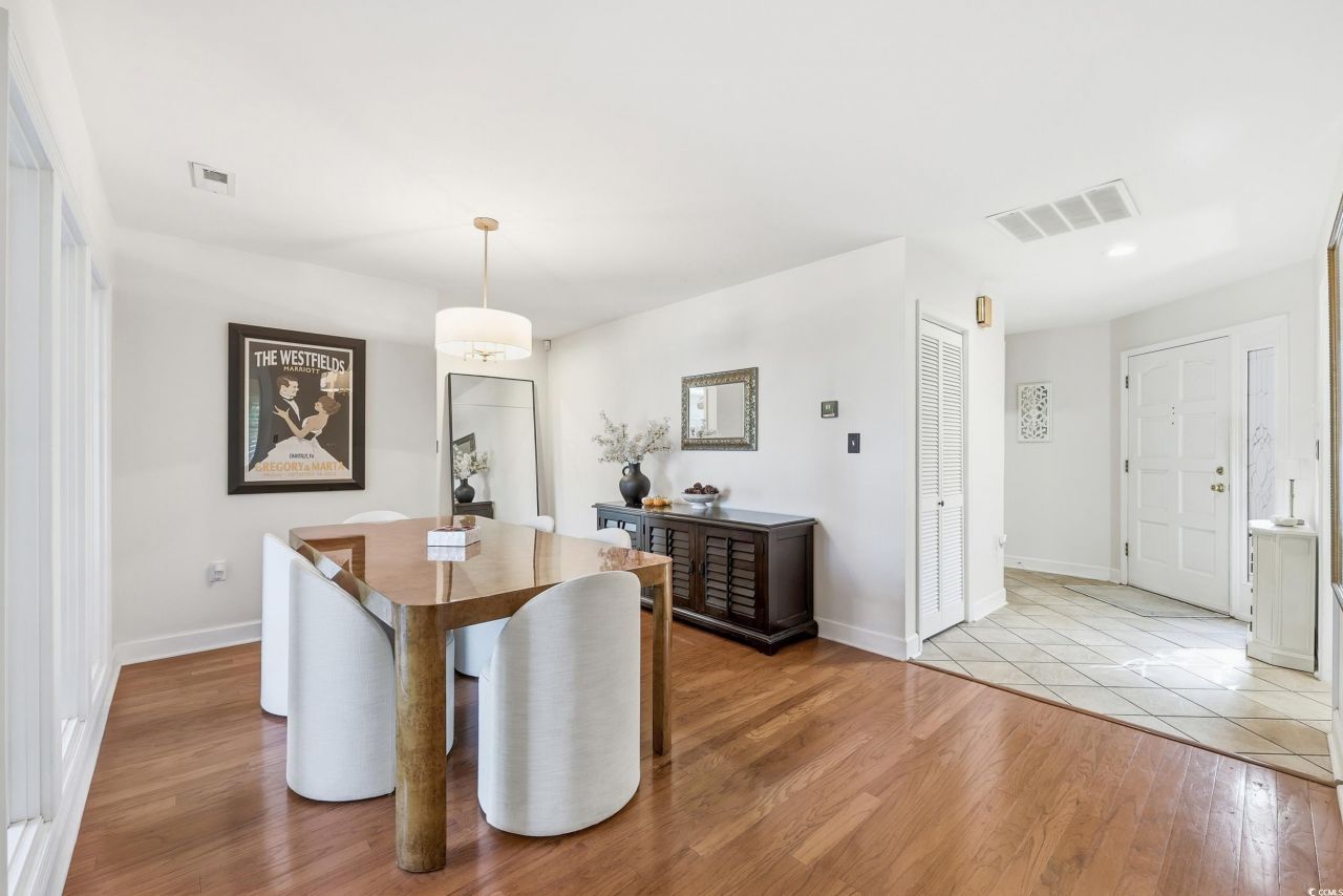 8 Martinique Dr. Photo 6