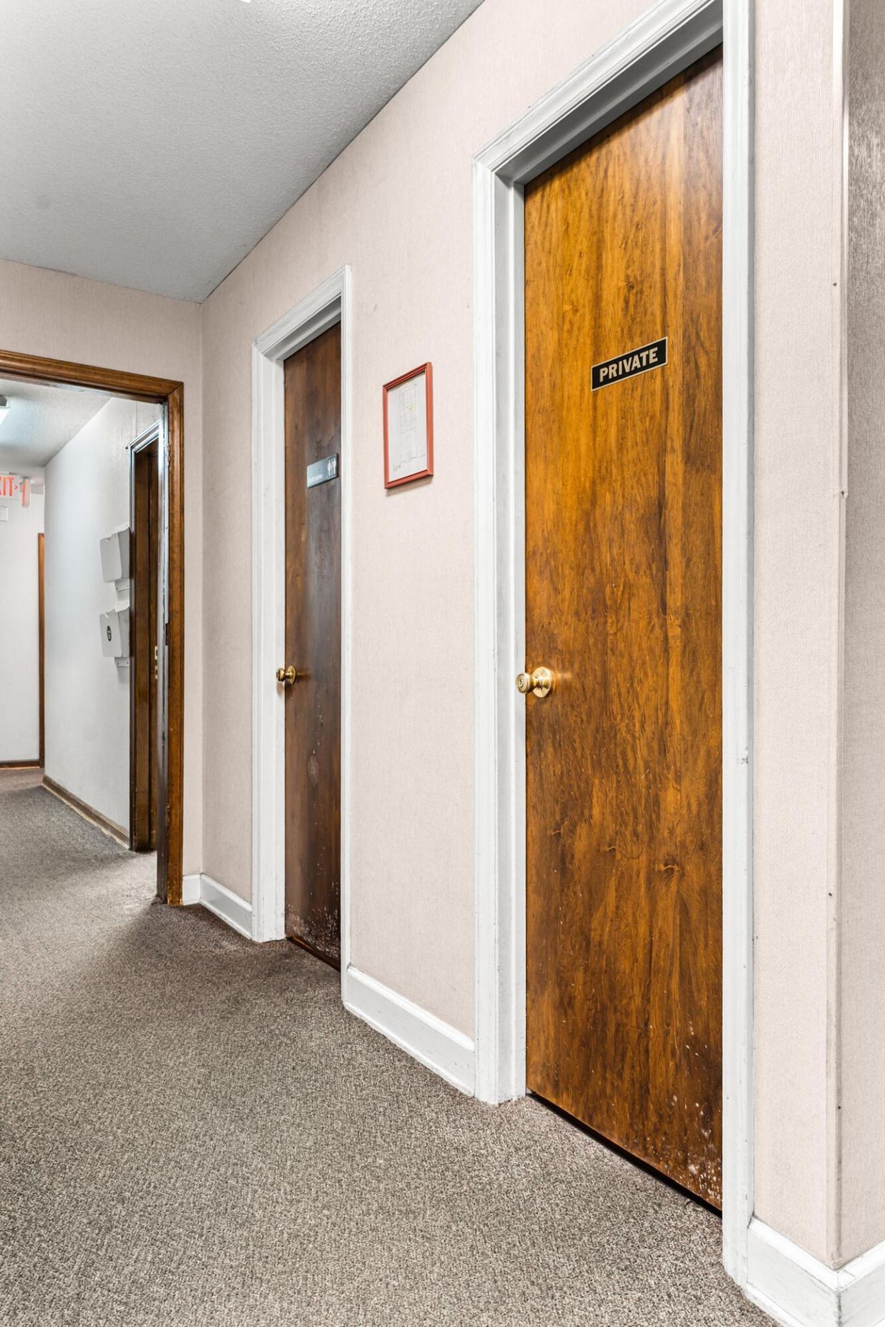 450 North Street  Photo 14