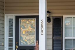 2802 Summertrees Boulevard photo 4