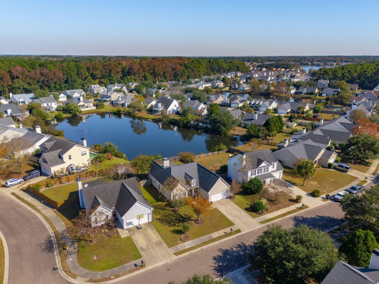 2802 Summertrees Boulevard Photo 41