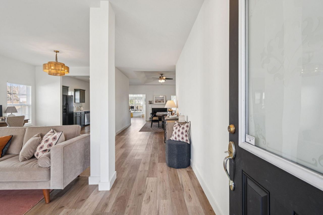 2802 Summertrees Boulevard Photo 7