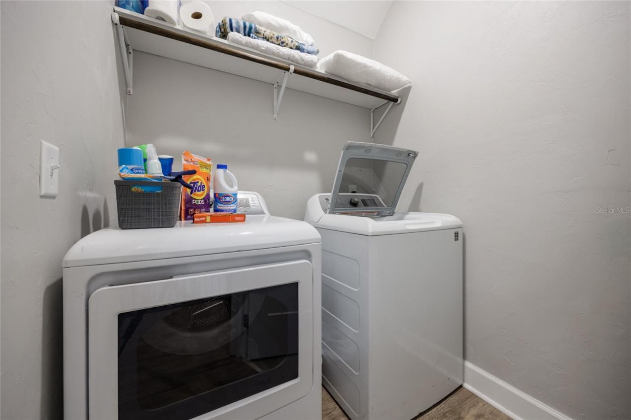 11904 Cedar Drive, Brooker, FL 32622 Photo