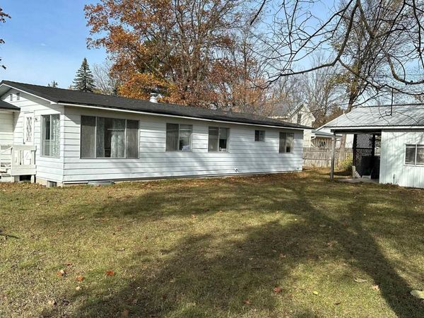 415 Walnut Street S, Kalkaska, MI 49646