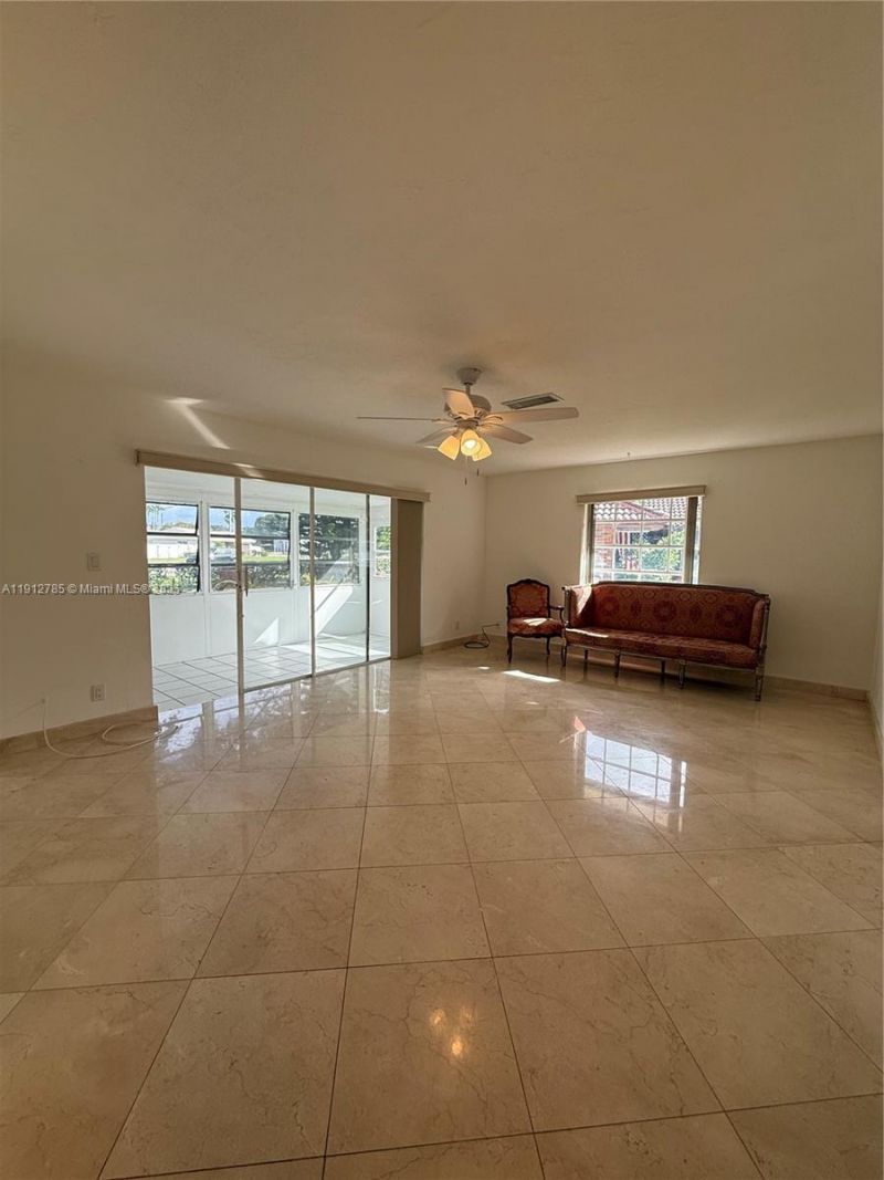 300 NW 42nd St, Boca Raton, FL 33431 Photo