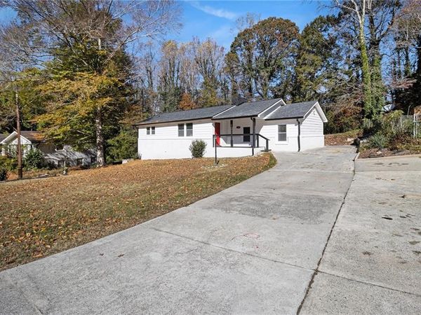3795 King Edward Trail, Atlanta, GA 30331